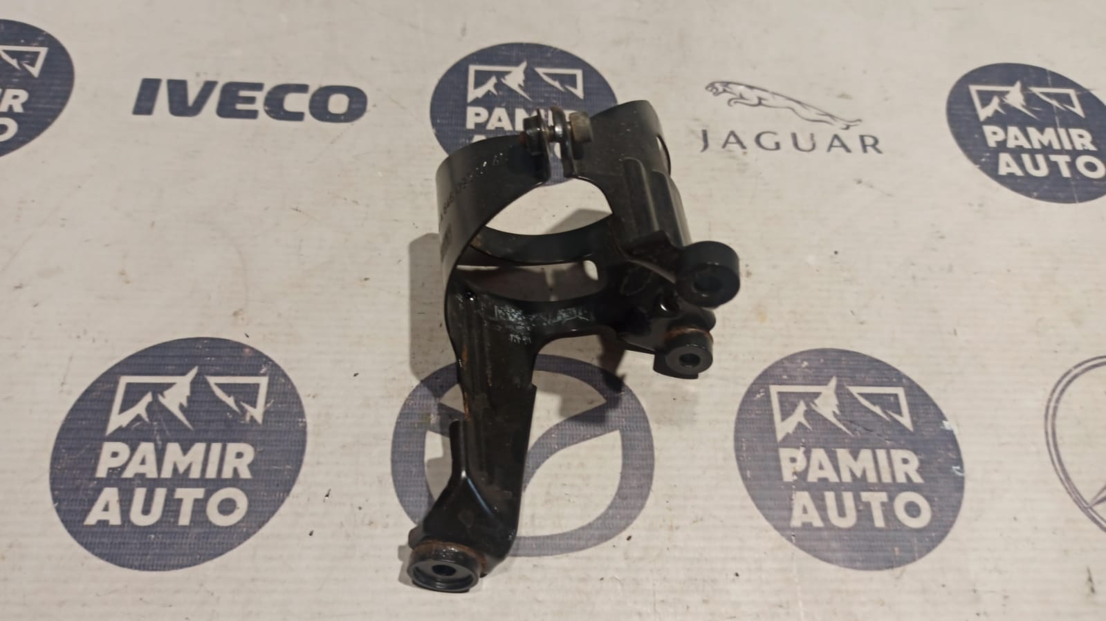 Кронштейн топливного фильтра Mercedes E/W211 2002-2009