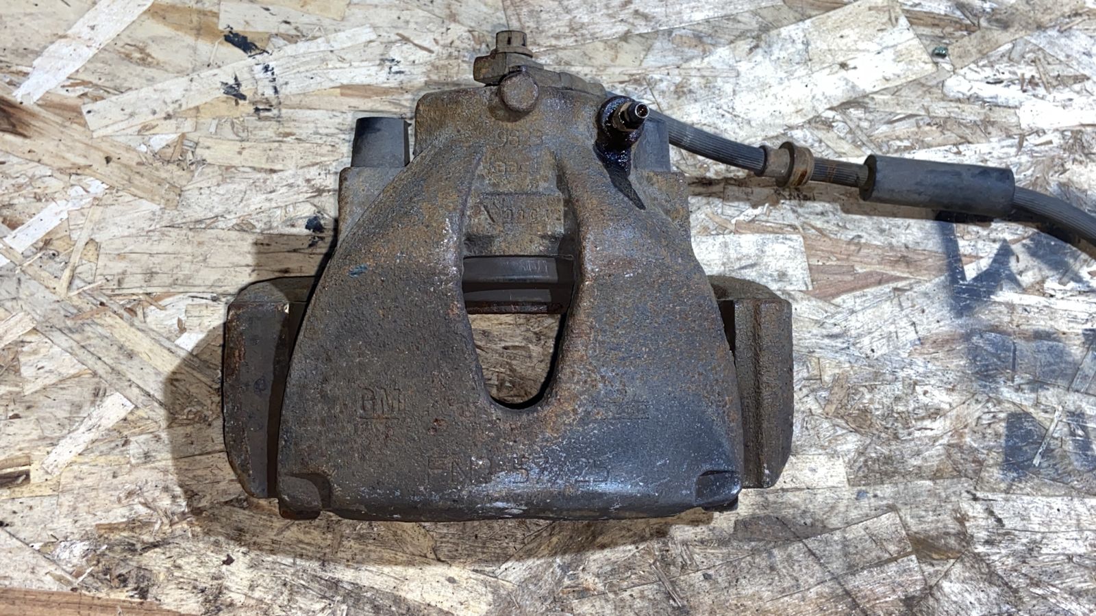 Суппорт передний левый Opel Astra/H 2004-2014