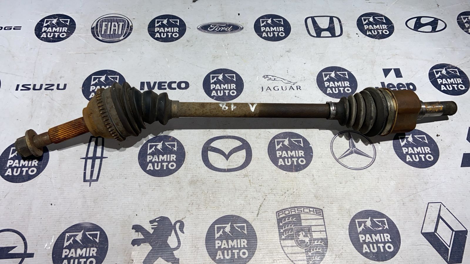 Полуось передняя левая Ford Transit 2000-2006