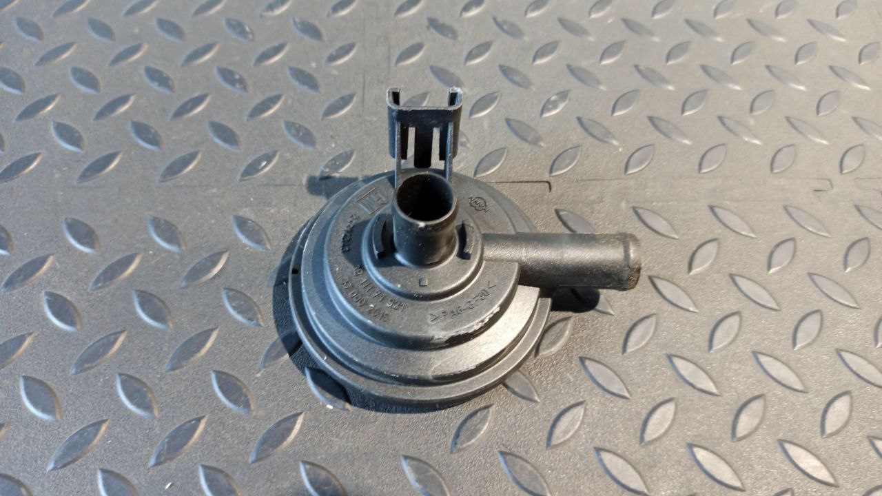 Клапан вентиляции картерных газов Opel Vectra/C 2002-2008