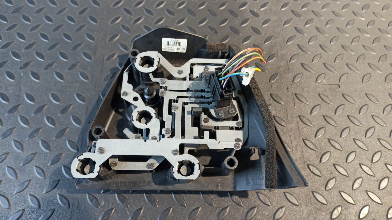 Плата заднего фонаря левая BMW 3/E46 1998-2007
