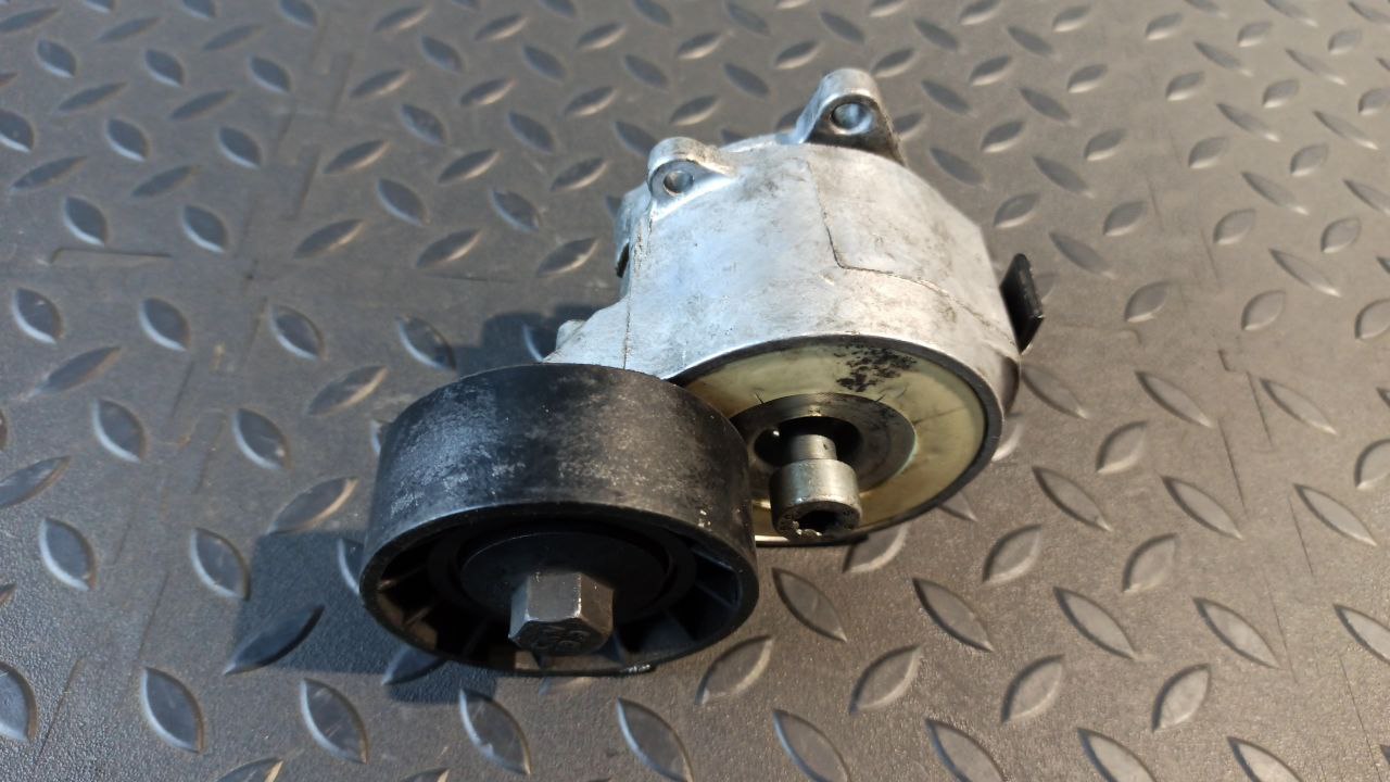 Натяжитель ремня Opel Zafira/B 2005-2014