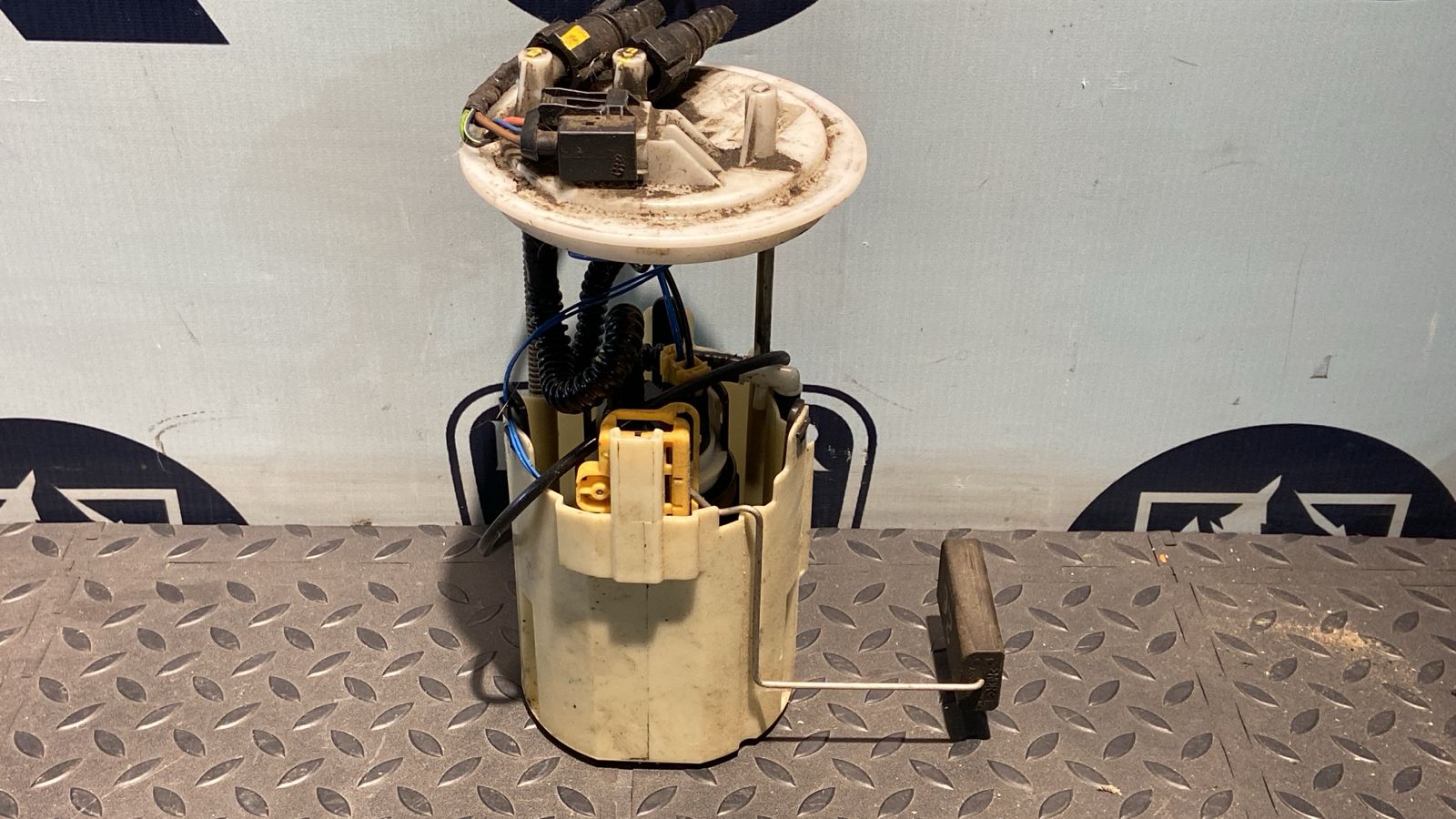 Насос топливный Mercedes Vito/W639 2003-2014