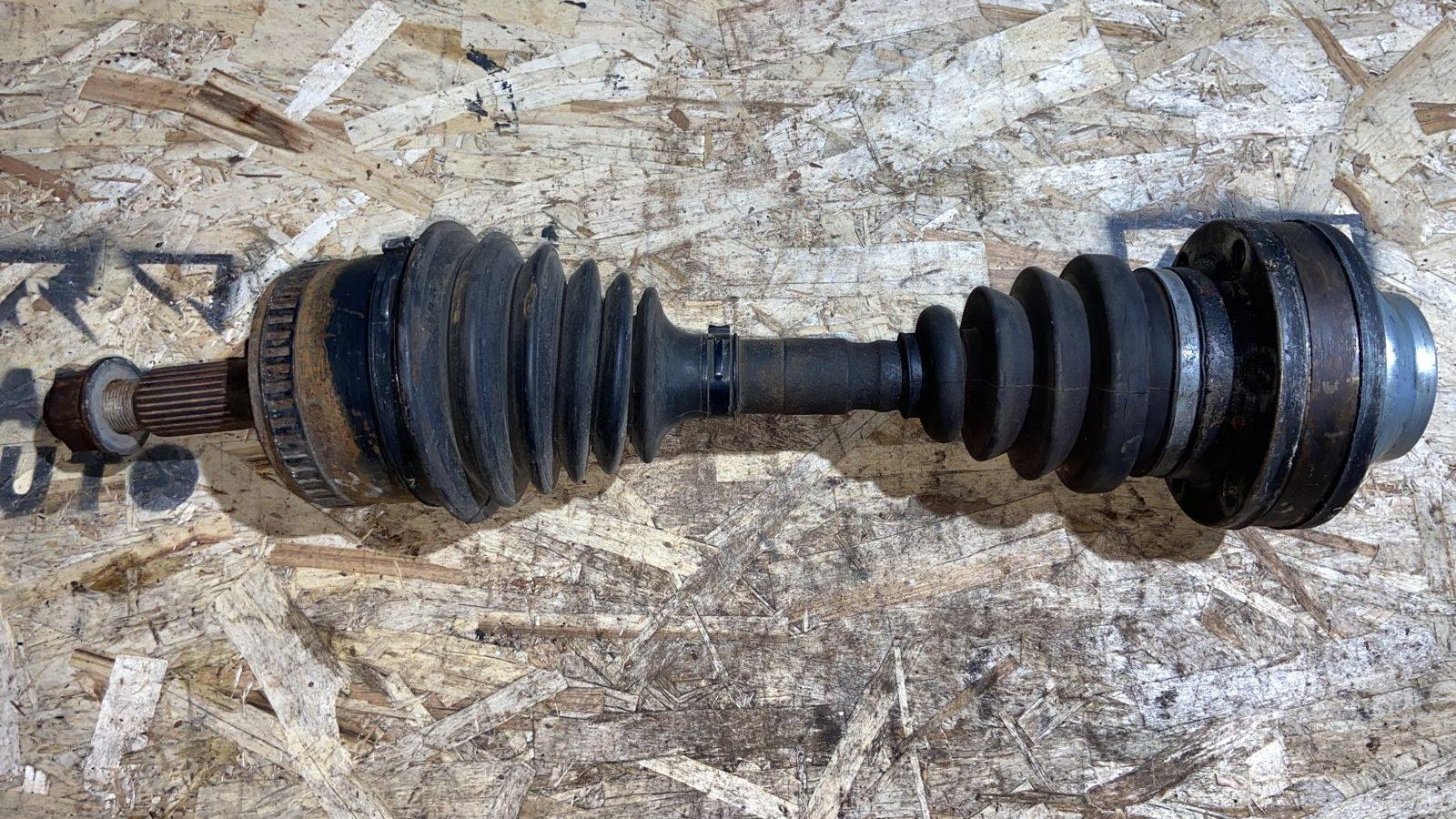 Полуось передняя Mercedes Vito/W638 1996-2003