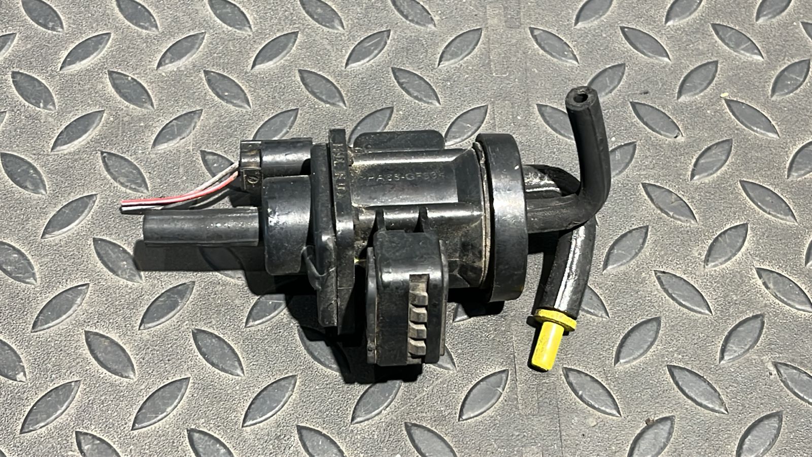 Клапан турбины Mercedes M/W163 1997-2005