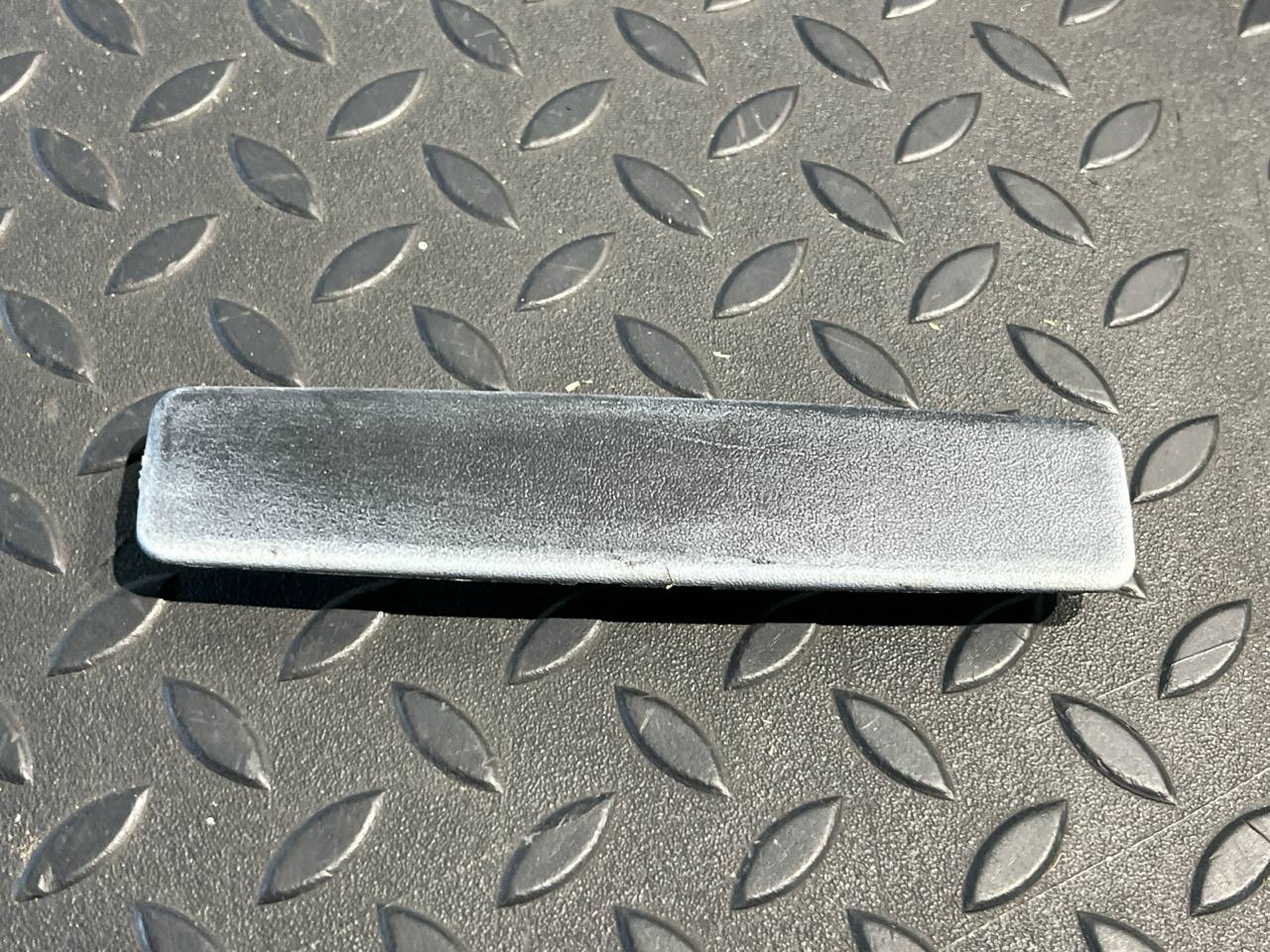 Накладка двери передняя Mercedes Vito/W639 2003-2014