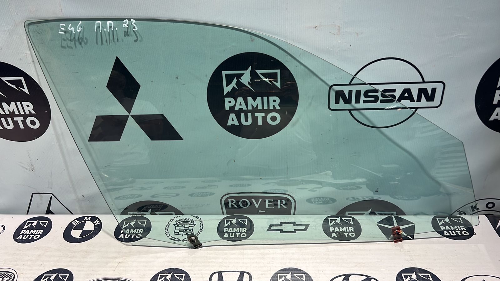 Стекло двери переднее правое BMW 3/E46 1998-2007