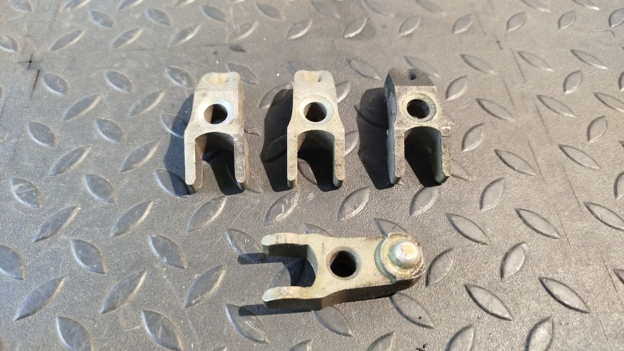 Кронштейн топливной форсунки Volkswagen Golf/4 1997-2006