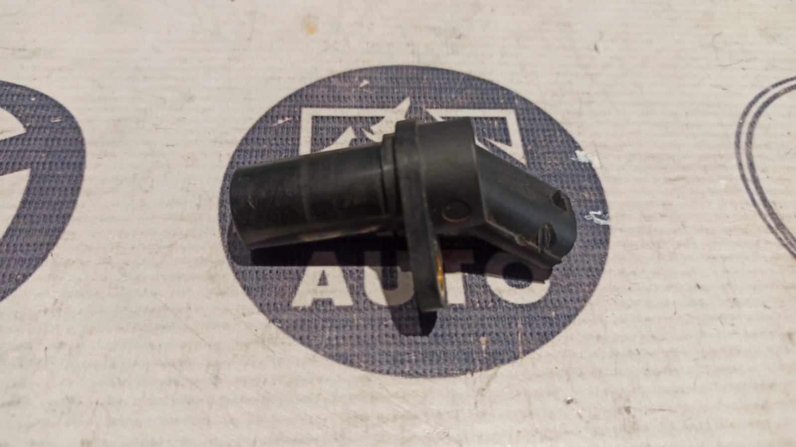 Датчик положения коленвала Opel Corsa/D 2006-2014