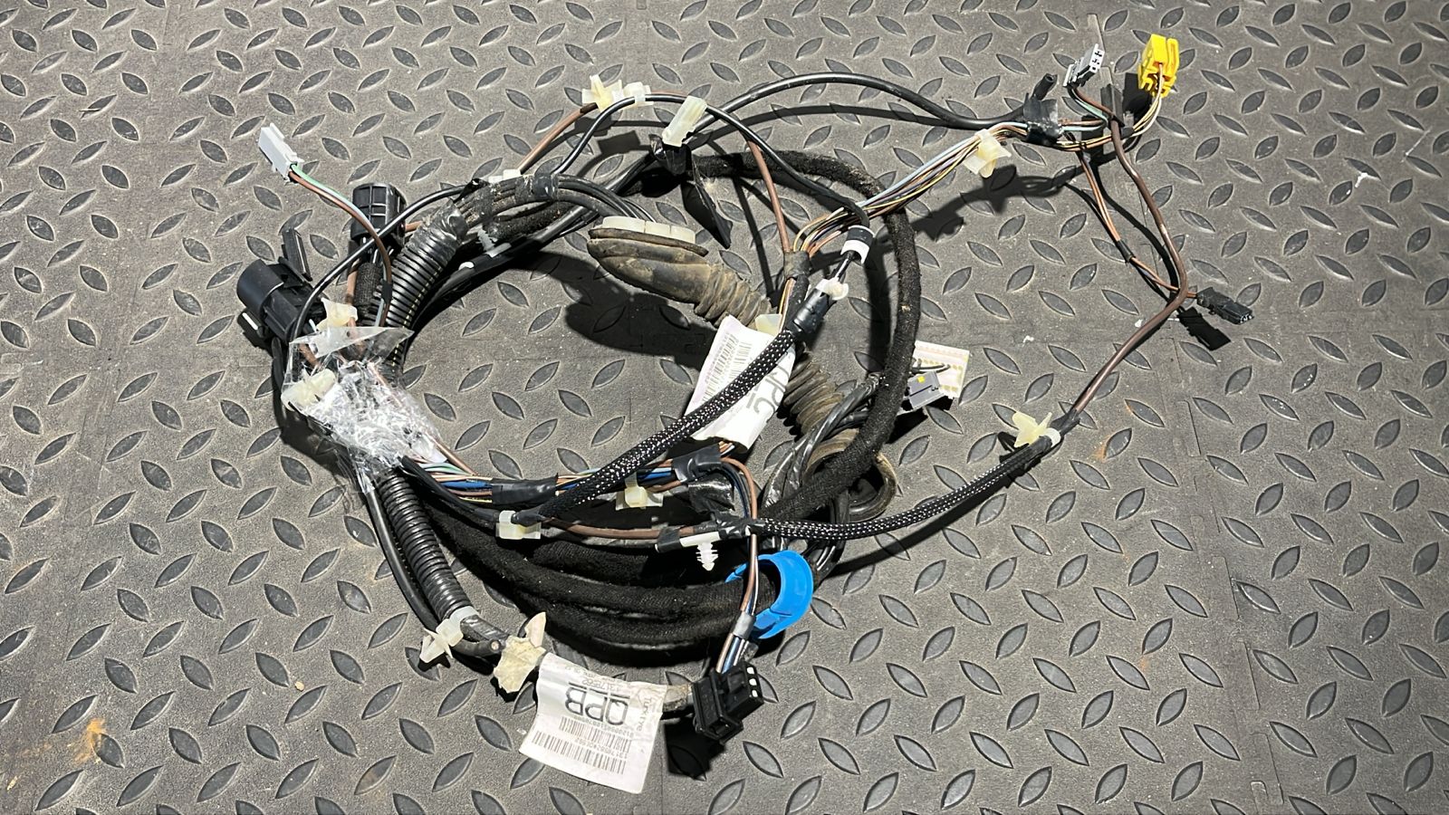 Проводка двери багажника Opel Signum 2003-2008