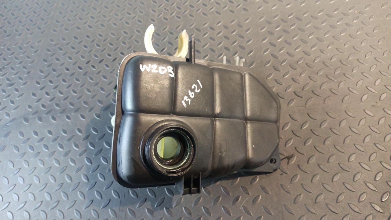 Бачок расширительный Mercedes C/W203 2000-2008