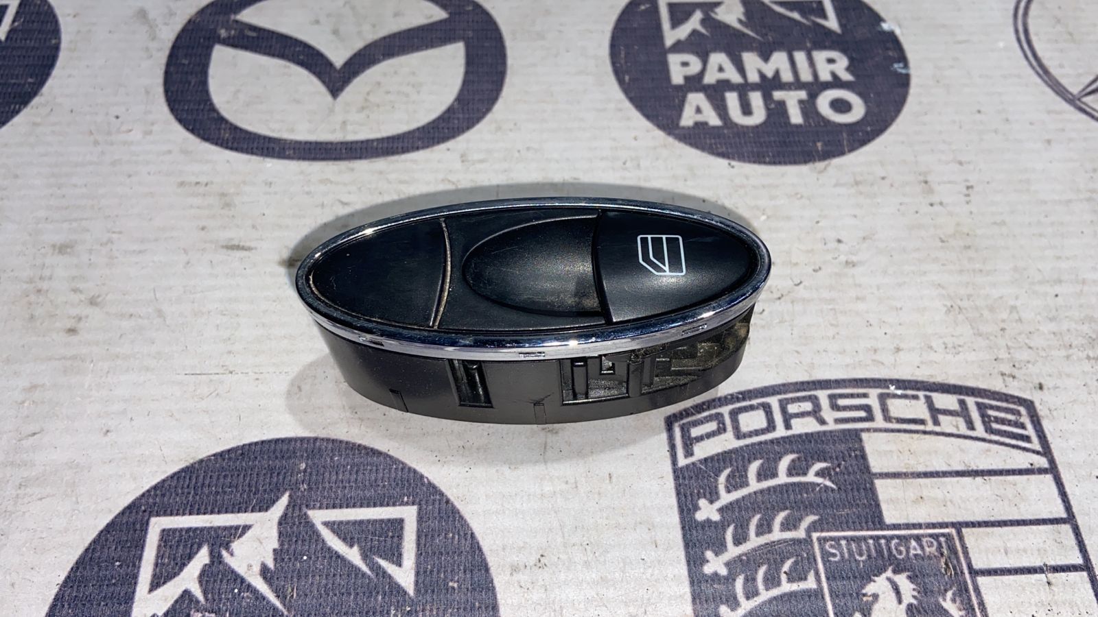 Кнопка стеклоподъемника задняя Mercedes E/W211 2002-2009