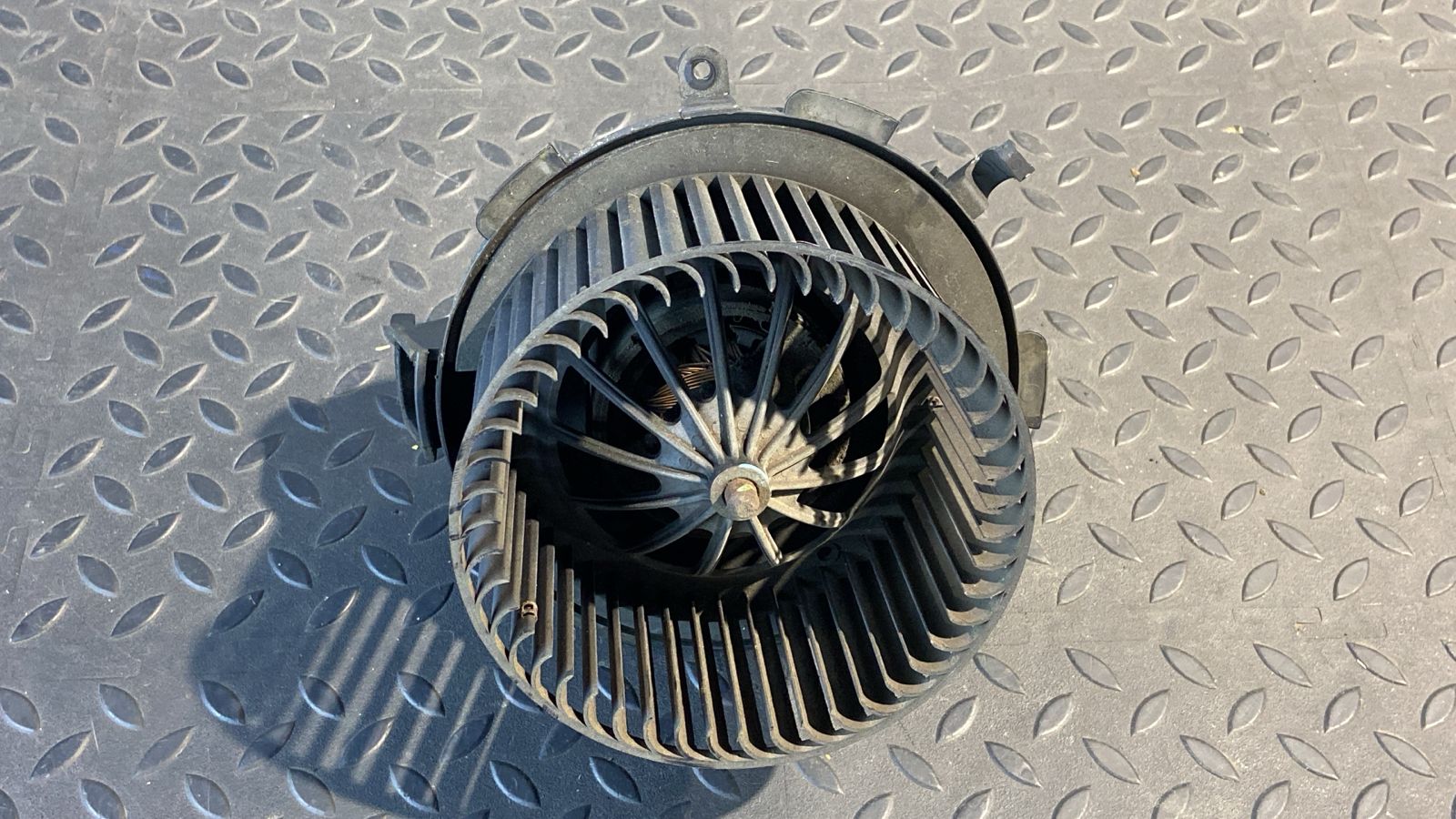 Моторчик отопителя Opel Zafira/B 2005-2014