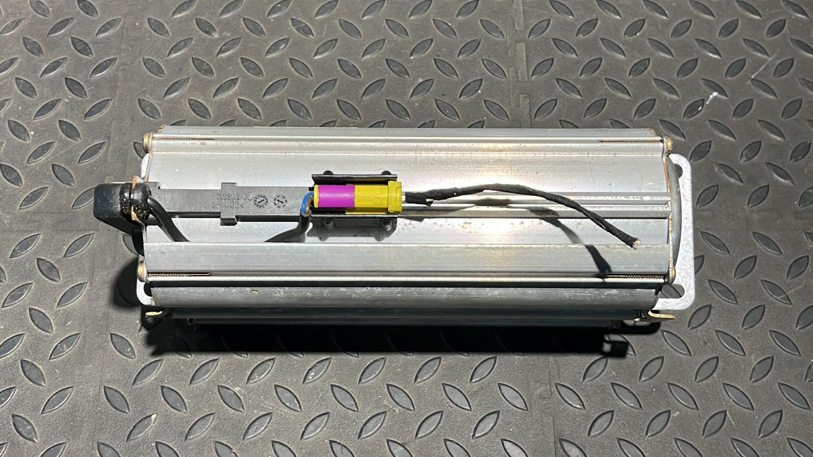 Подушка безопасности в торпедо Volkswagen Golf/4 1997-2006