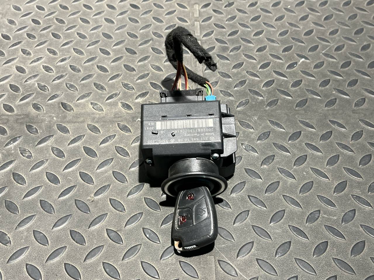 Замок зажигания Mercedes E/W211 2002-2009