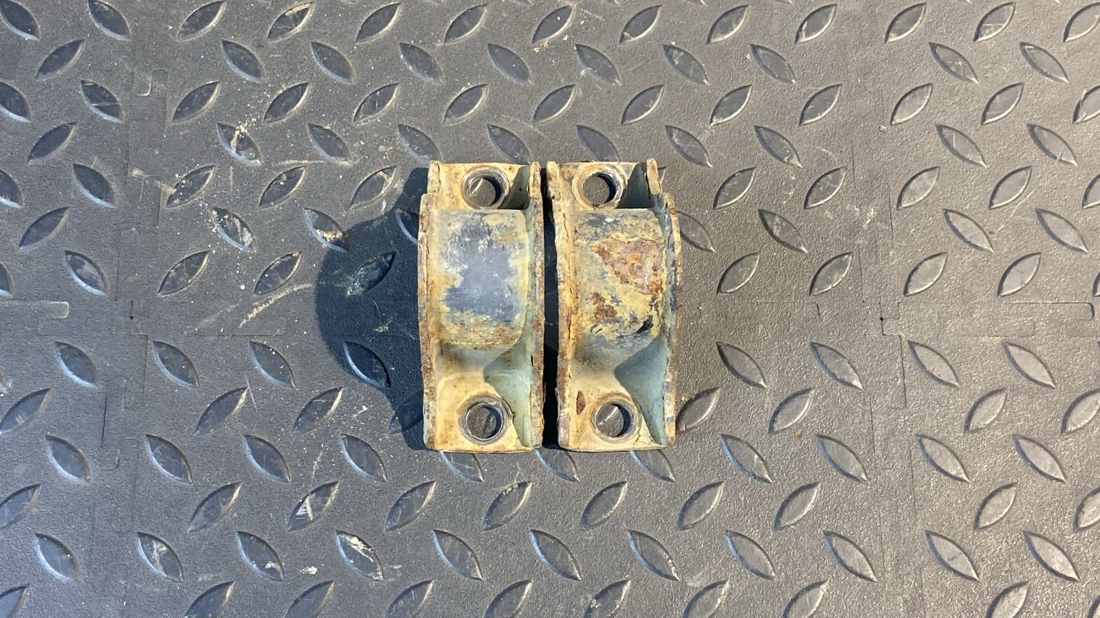 Кронштейн крепления стабилизатора передний Mercedes Vito/W639 2003-2014