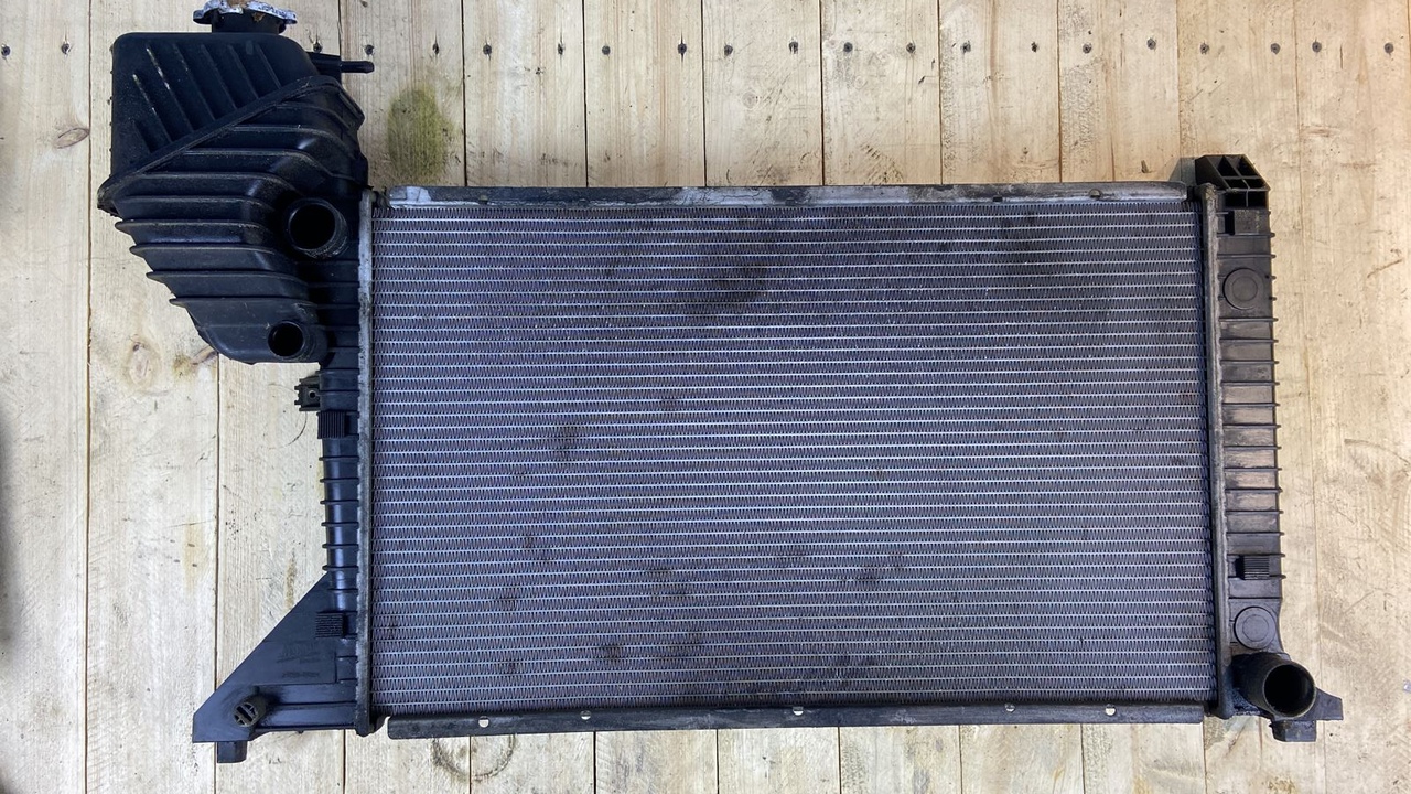 Радиатор ОЖ Mercedes Sprinter/W901-W909 1995-н.в.