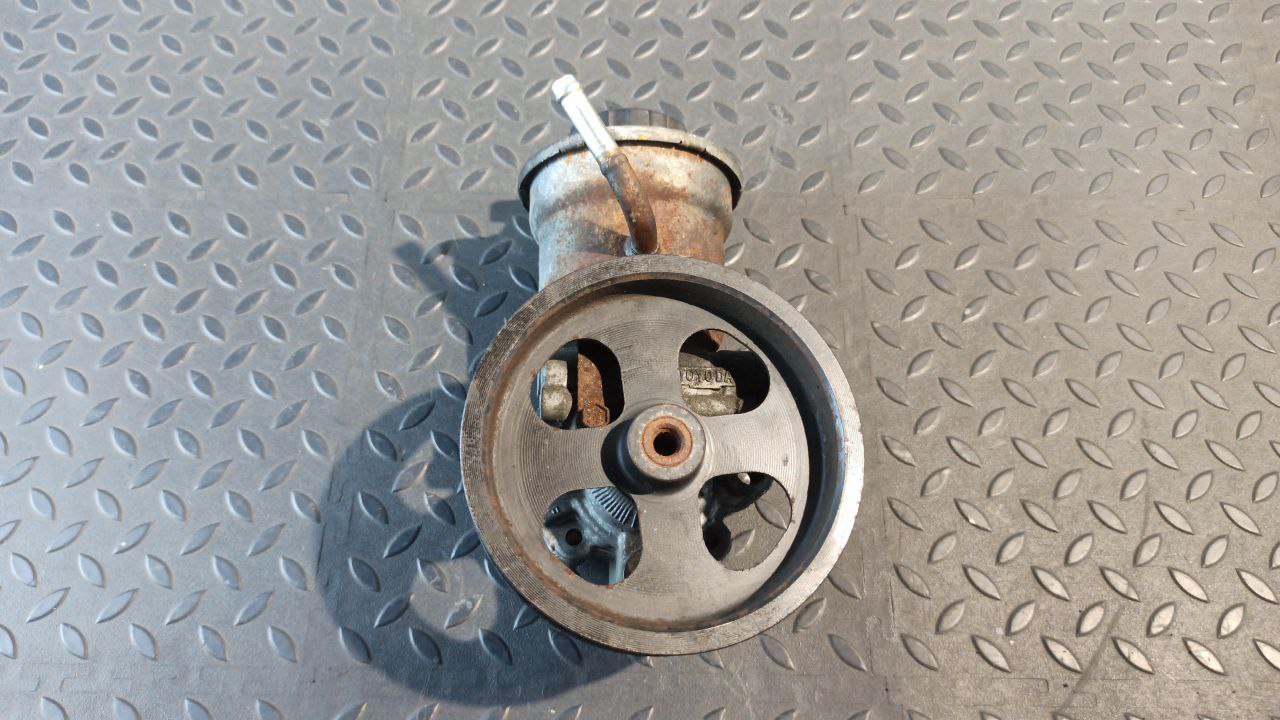 Насос ГУР Toyota Avensis/2 2003-2009