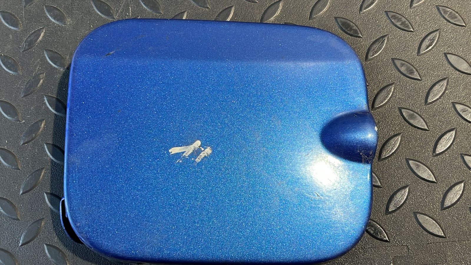 Лючок бензобака AIR BAG Renault Logan 2004-2015