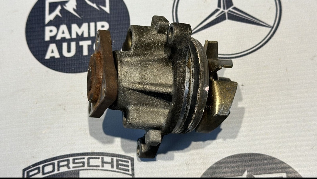 Насос водяной (Помпа) Ford C-Max 2003-2010