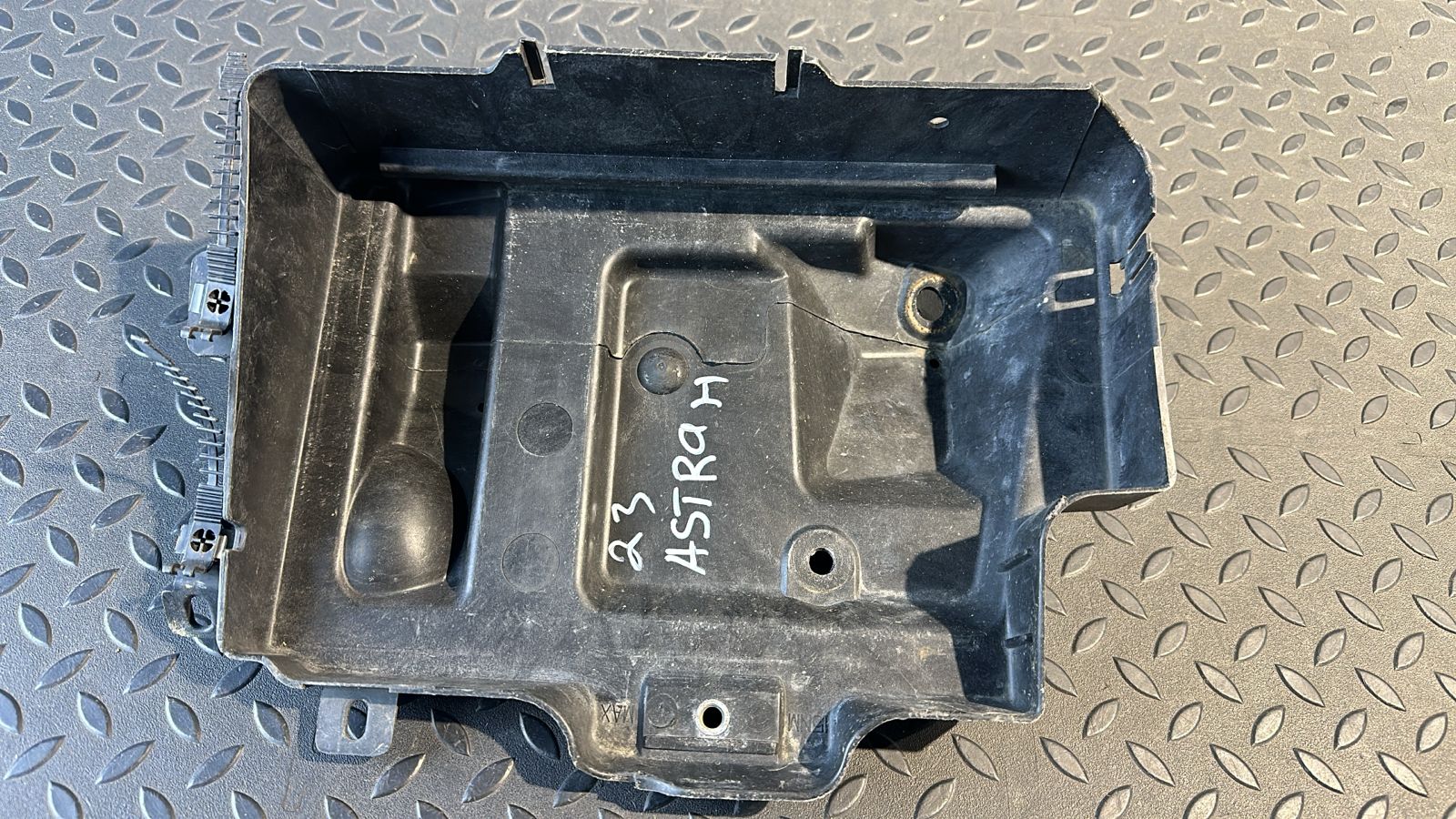 Крепление АКБ Opel Astra/H 2004-2014