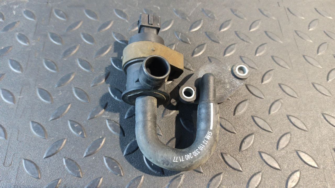 Клапан вентиляции топливного бака Opel Astra/H 2004-2014