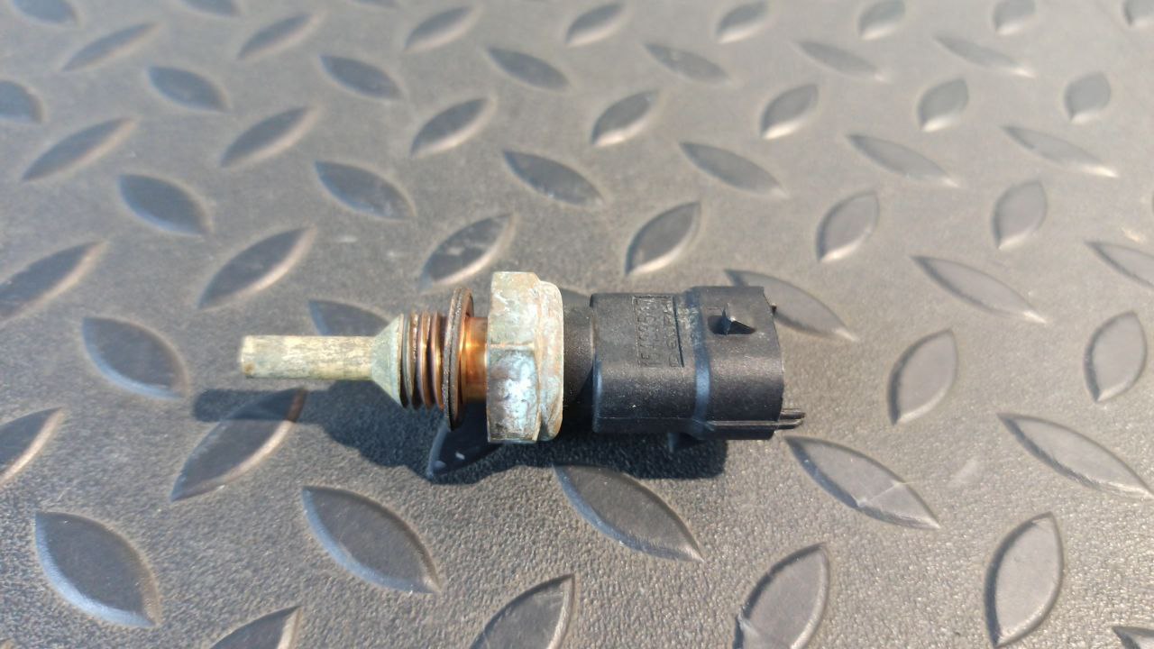 Датчик температуры ОЖ Opel Astra/H 2004-2014