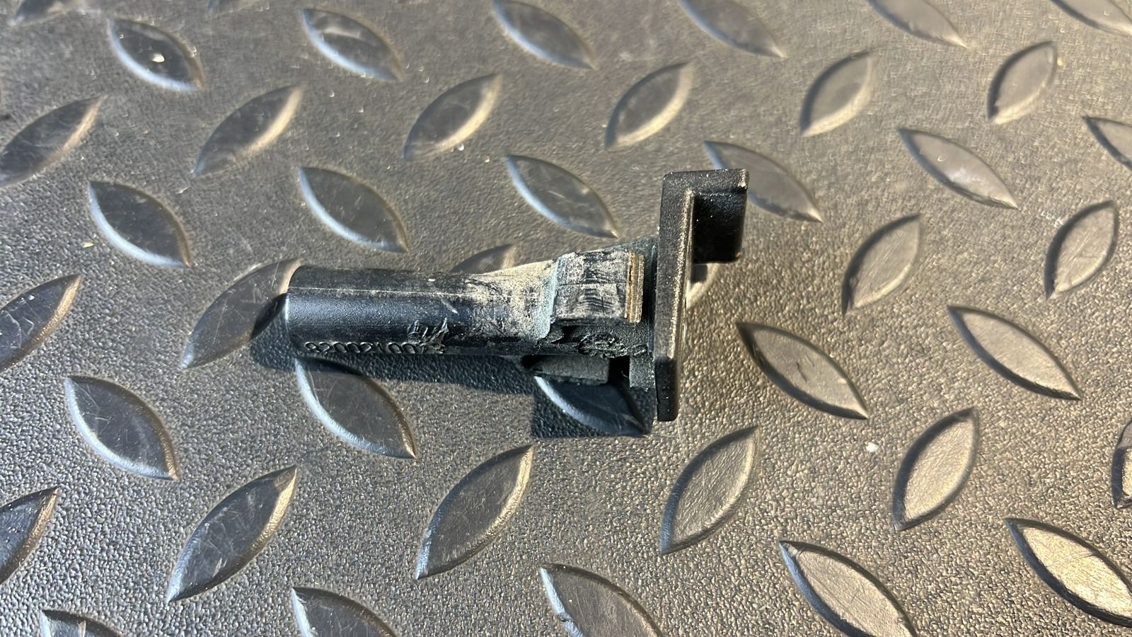 Активатор замка крышки топливного бака Renault Megane/2 2002-2009