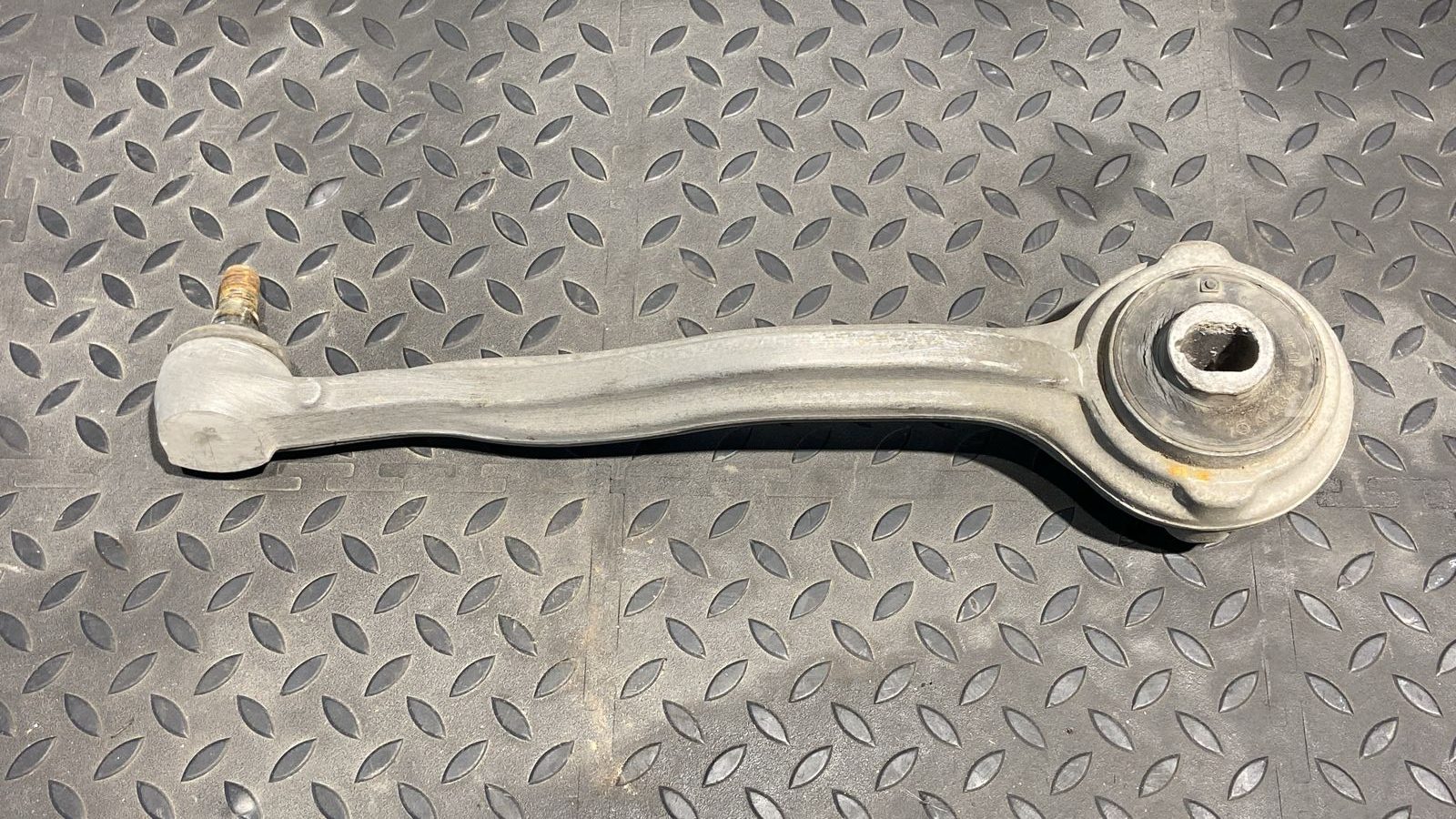 Рычаг передний правый Mercedes C/W204 2006-2015