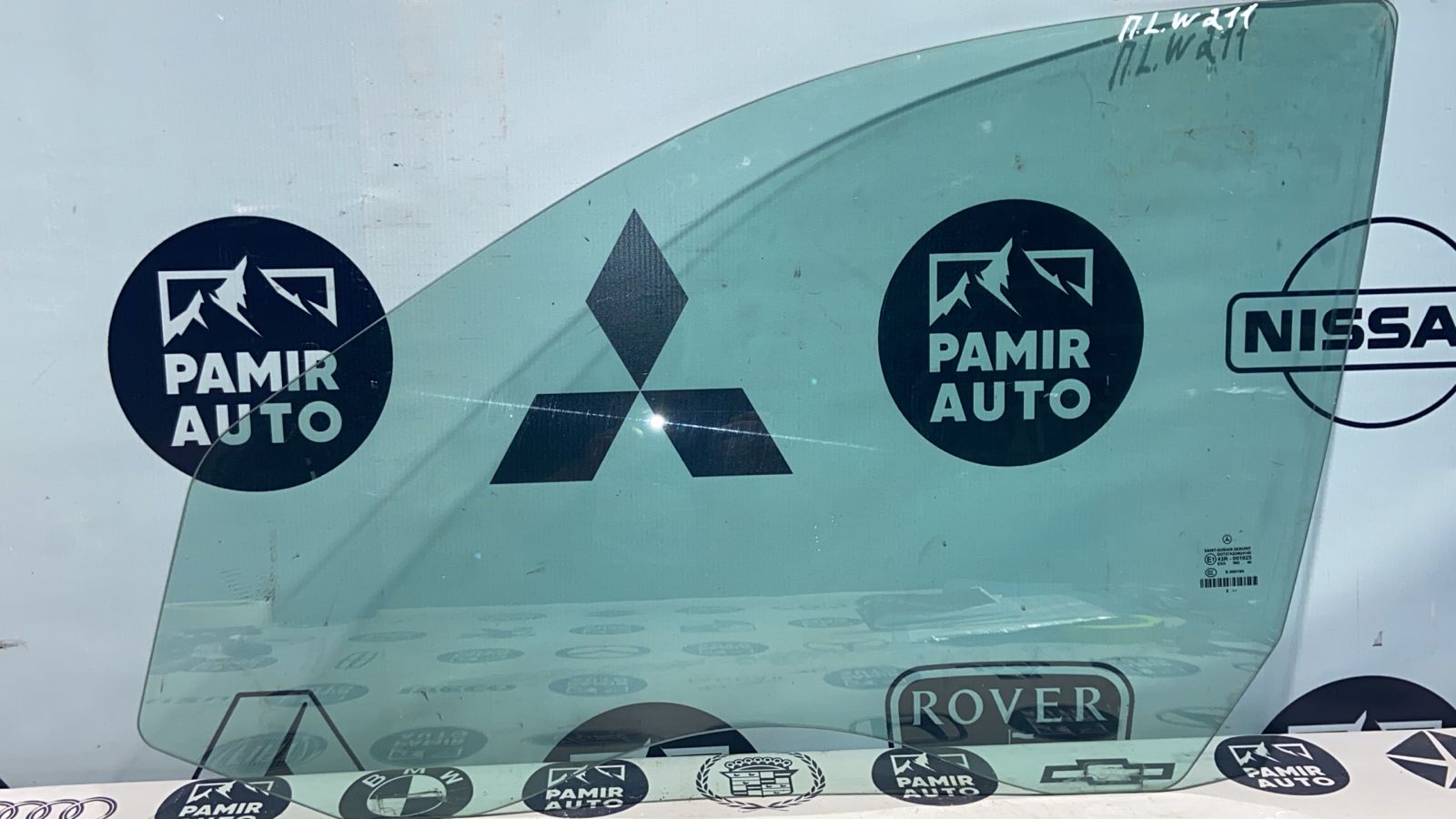 Стекло двери переднее левое Mercedes E/W211 2002-2009