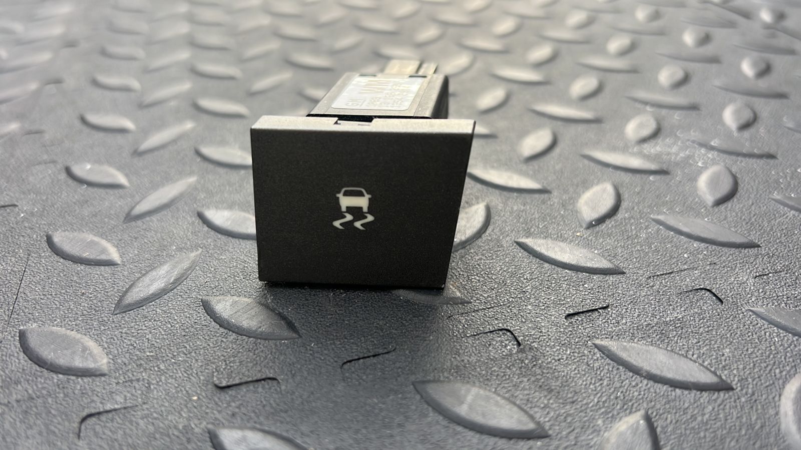 Кнопка антипробуксовочной системы Opel Vectra/C 2002-2008