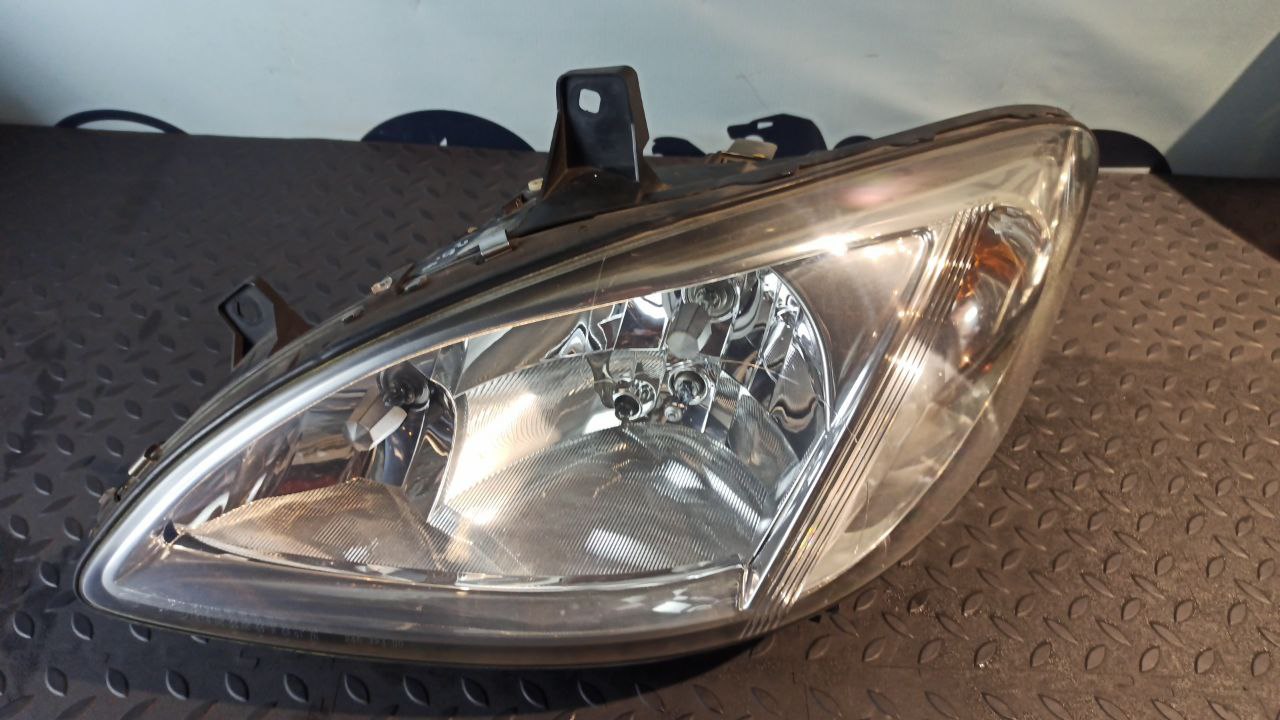 Фара левая Mercedes Vito/W639 2003-2014