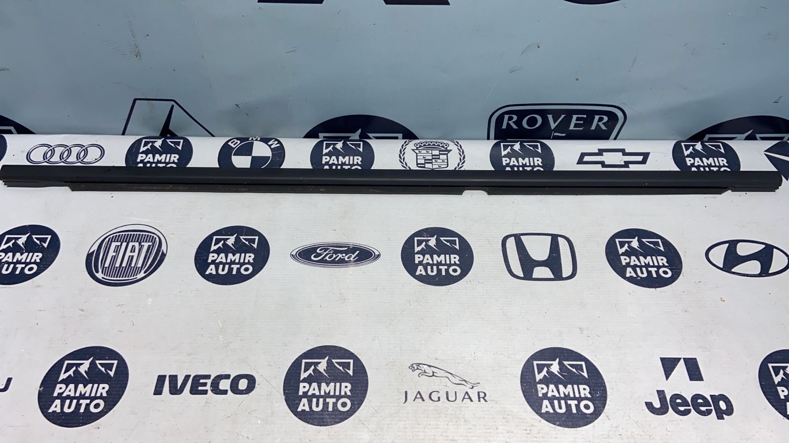 Уплотнитель двери задний правый Mercedes C/W203 2000-2008