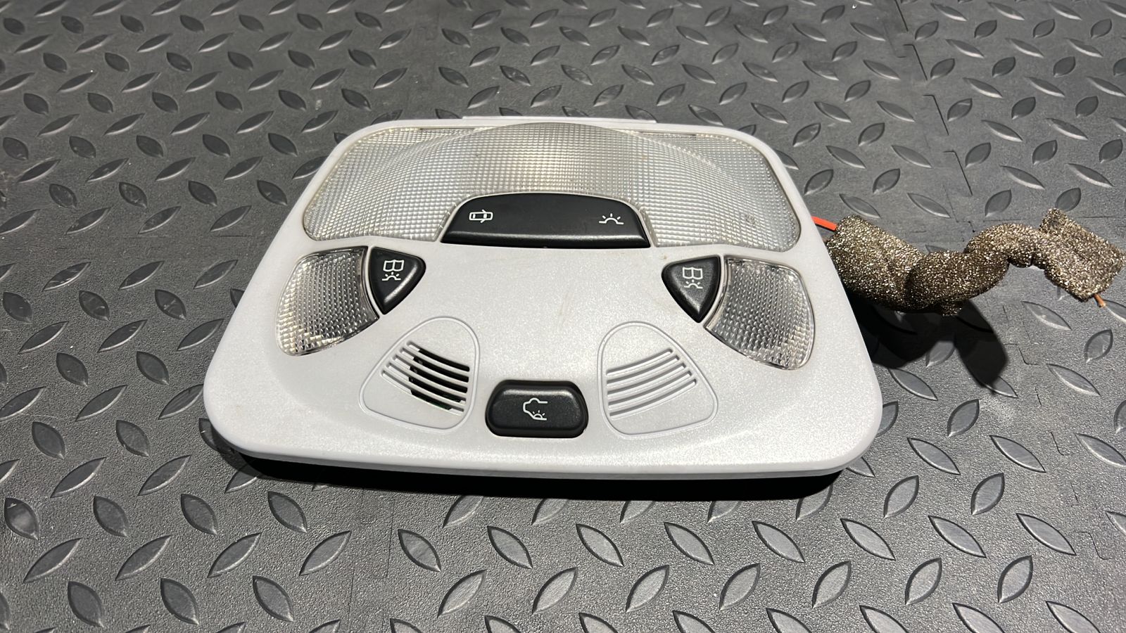 Плафон салонный Mercedes C/W203 2000-2008