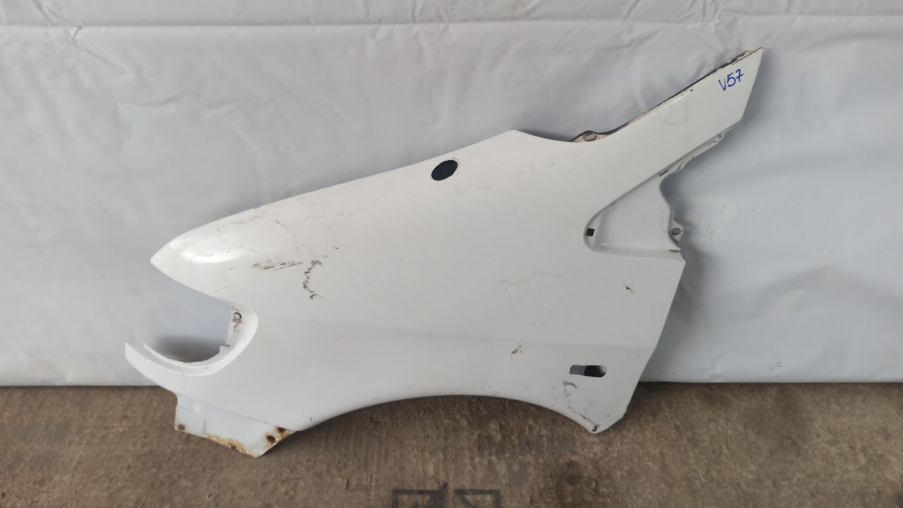 Крыло переднее левое Mercedes Vito/W638 1996-2003