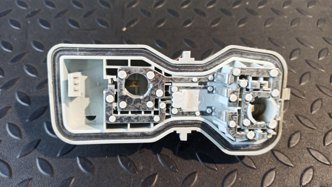 Плата заднего фонаря правая Renault Megane/2 2002-2009