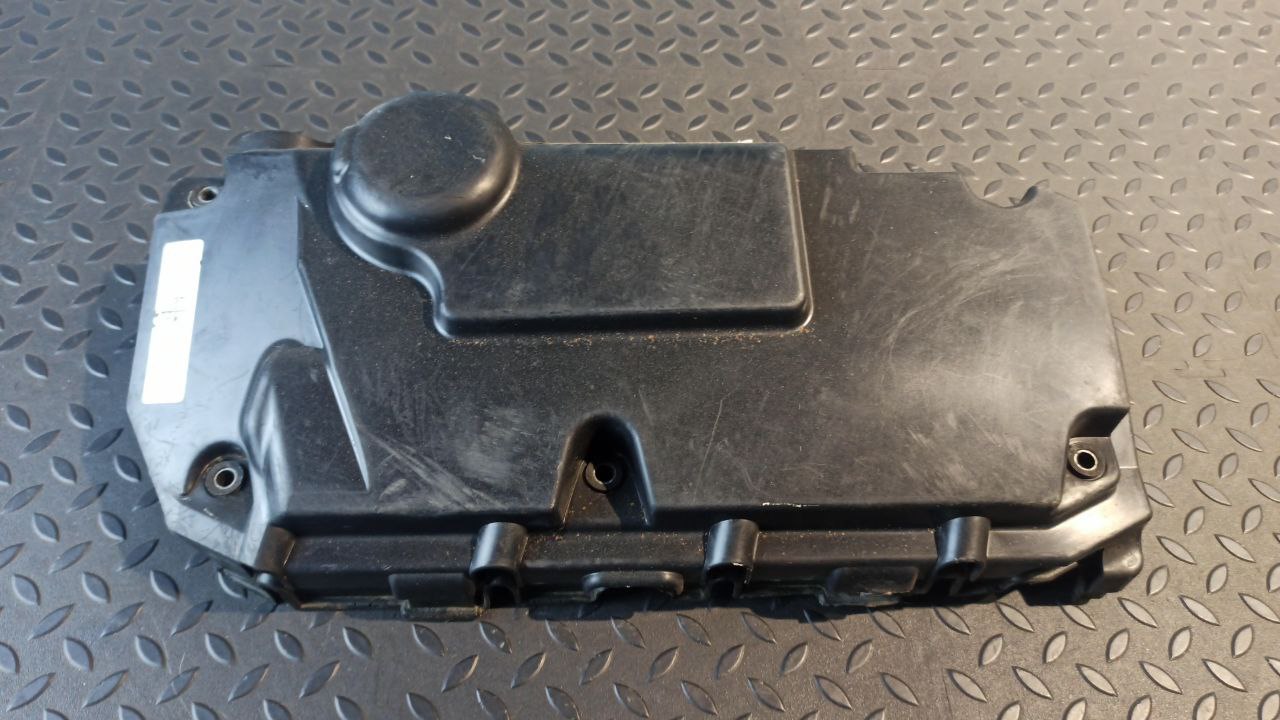 Крышка на двигатель (Декоративная) Mercedes Vito/W639 2003-2014