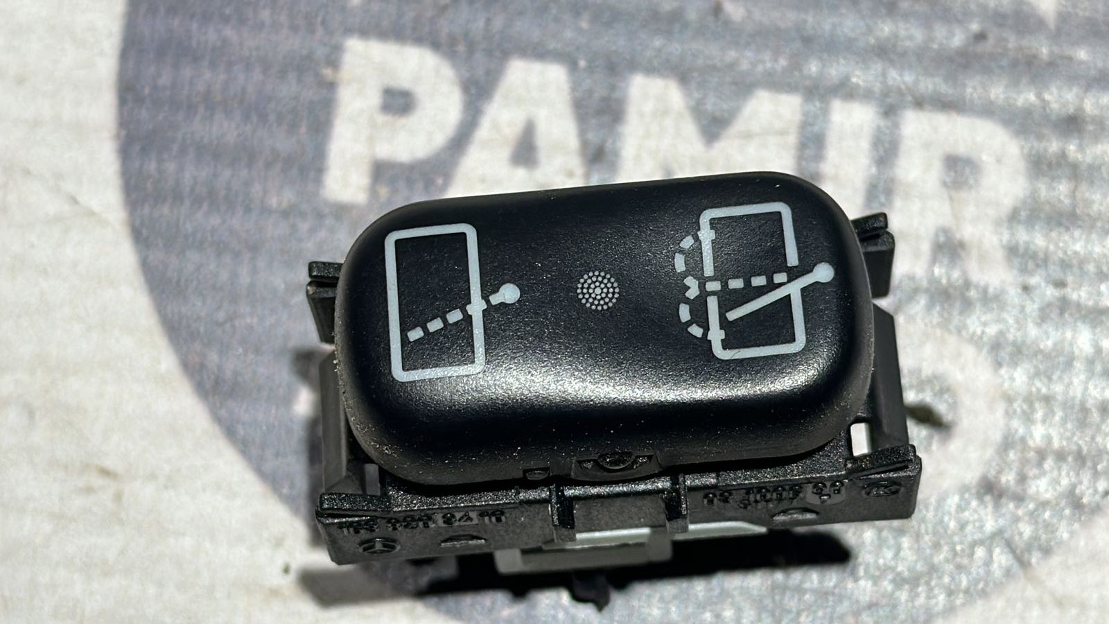 Кнопка стеклоочистителя Mercedes M/W163 1997-2005