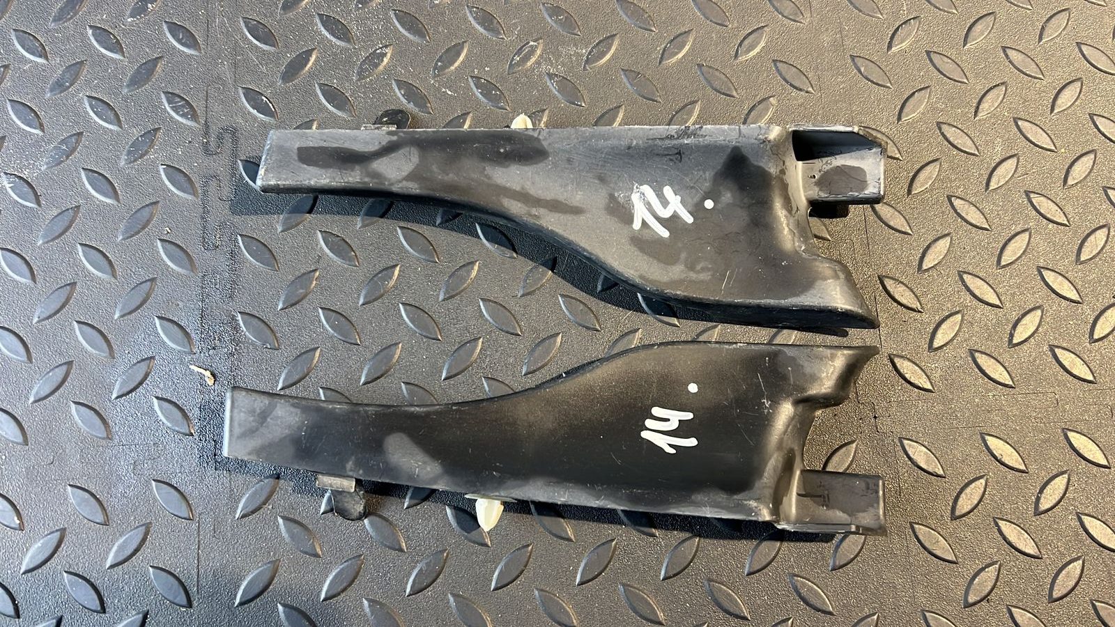 Решетка под лобовое стекло (Жабо) Renault Logan 2004-2015