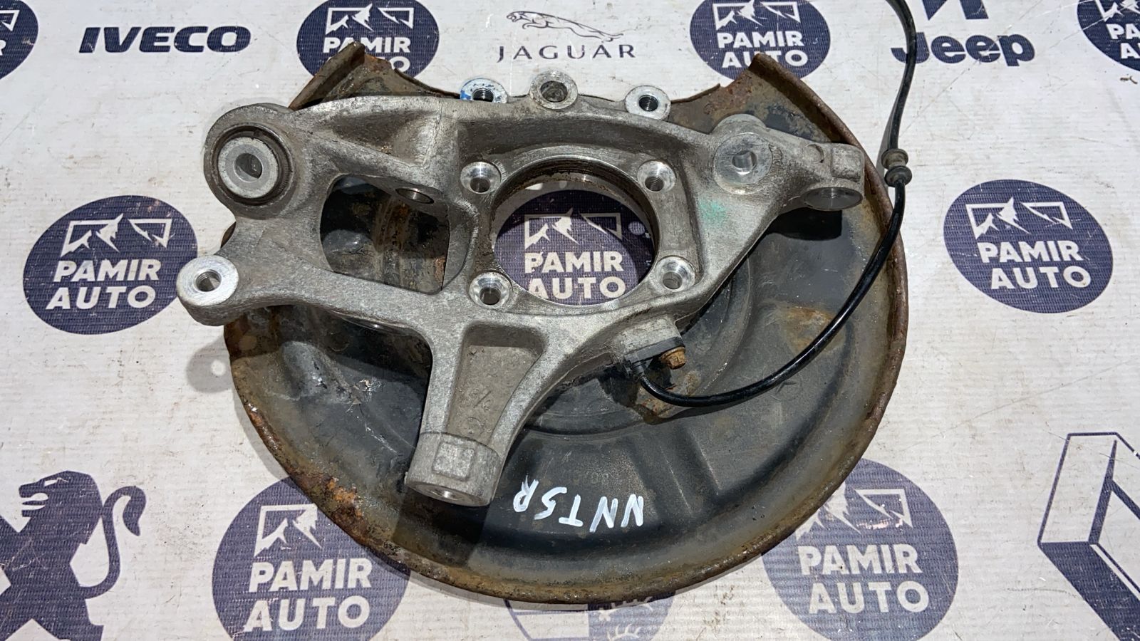 Кулак поворотный задний правый Mercedes E/W211 2002-2009