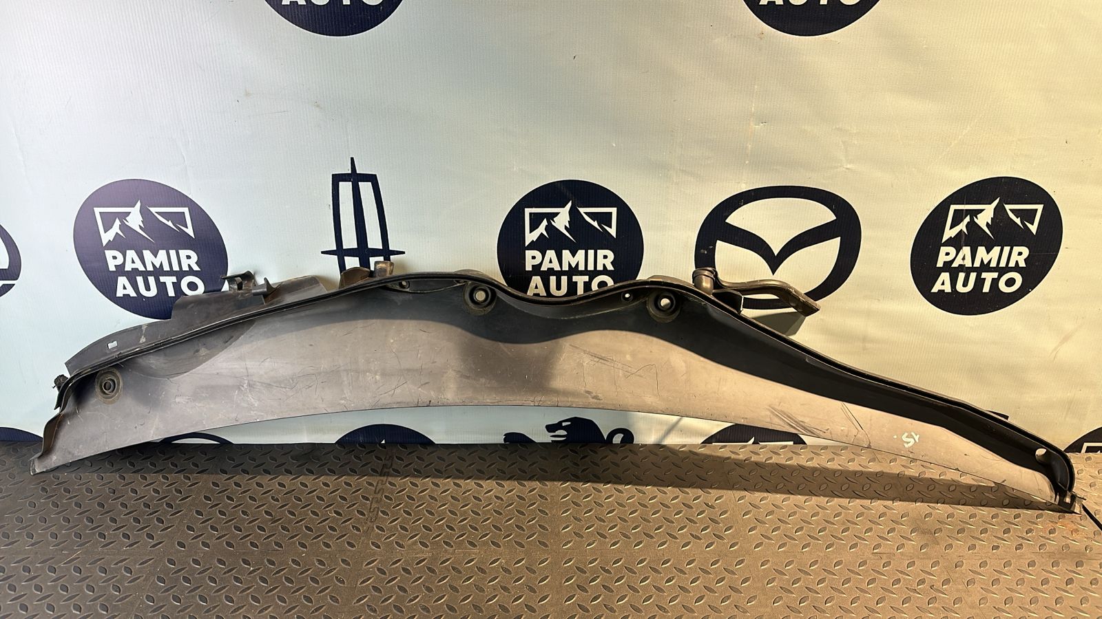 Решетка под лобовое стекло (Жабо) Mercedes C/W203 2000-2008