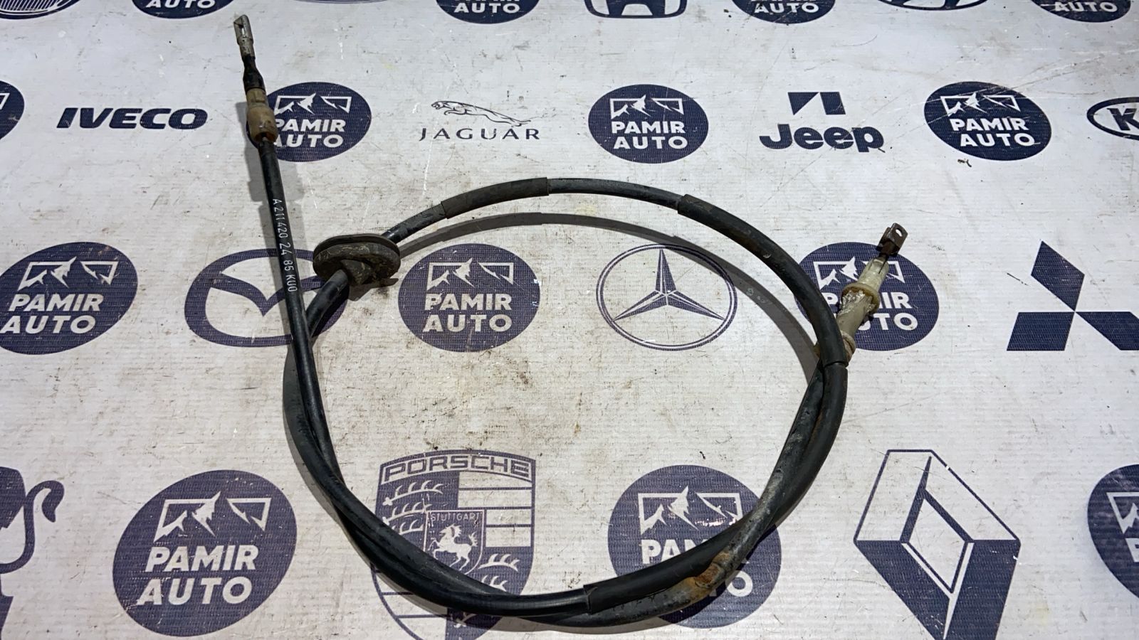 Трос стояночного тормоза правый Mercedes E/W211 2002-2009