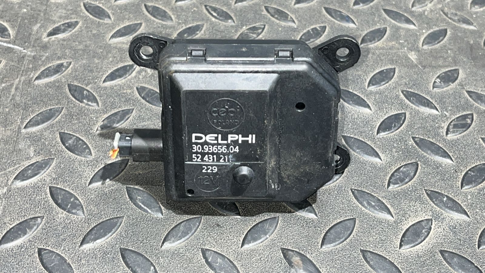 Моторчик заслонки отопителя Opel Astra/H 2004-2014