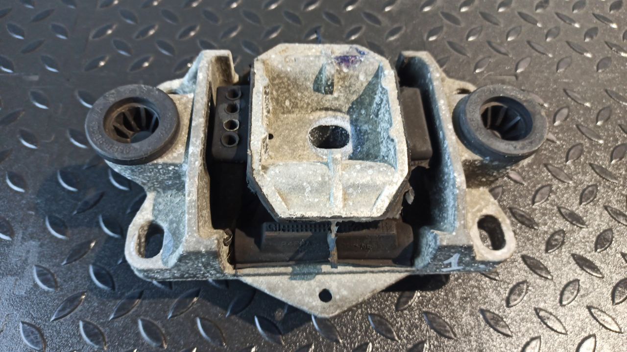 Опора КПП Ford Mondeo/3 2000-2007