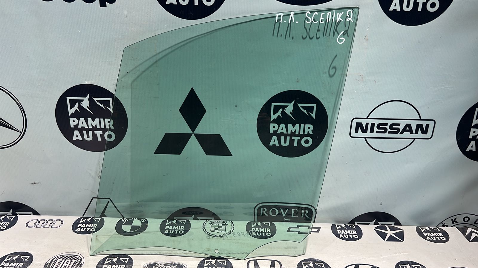 Стекло двери переднее левое Renault Scenic/2 2003-2009