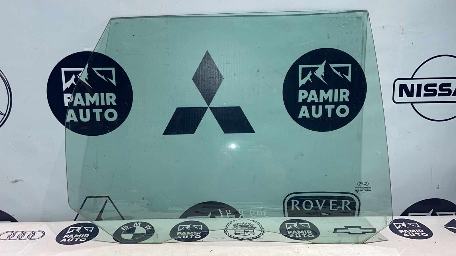 Стекло двери заднее правое Ford Focus/2 2004-2011