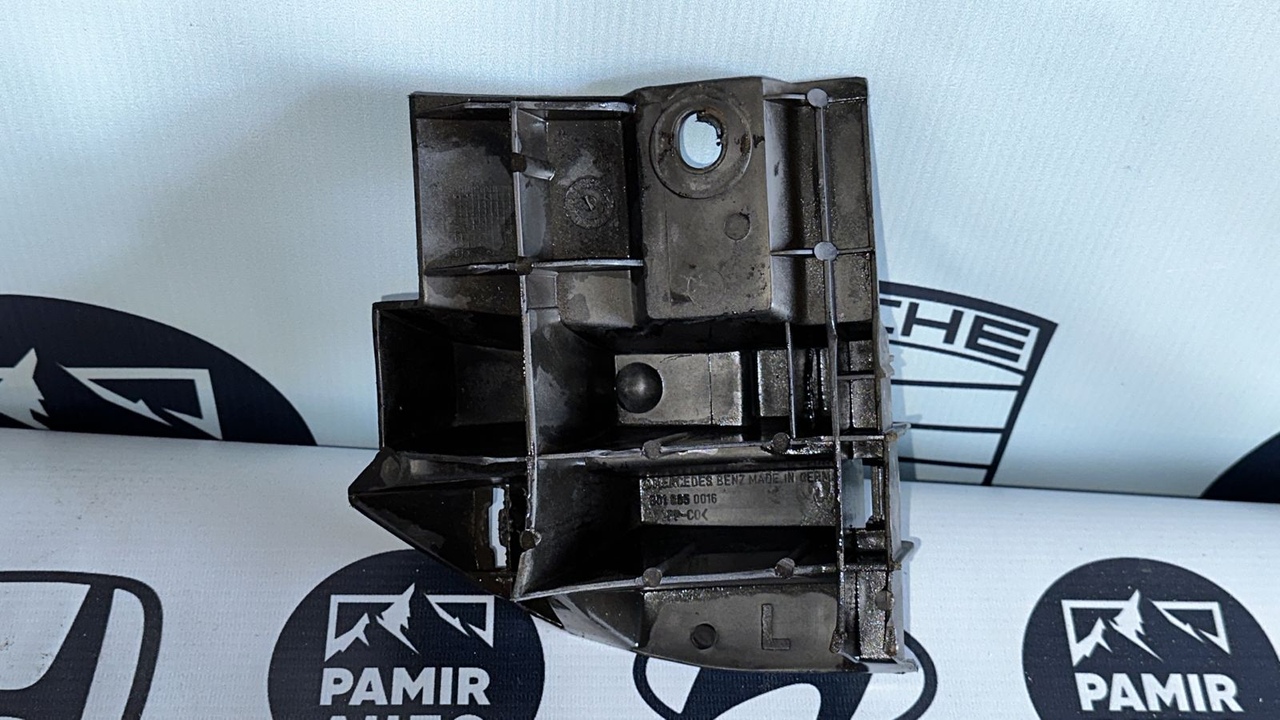 Кронштейн бампера задний левый Mercedes Sprinter/W901-W909 1995-н.в.