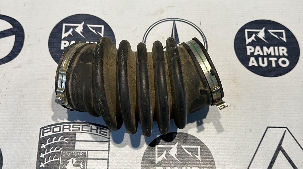 Патрубок воздушного фильтра Ford C-Max 2003-2010