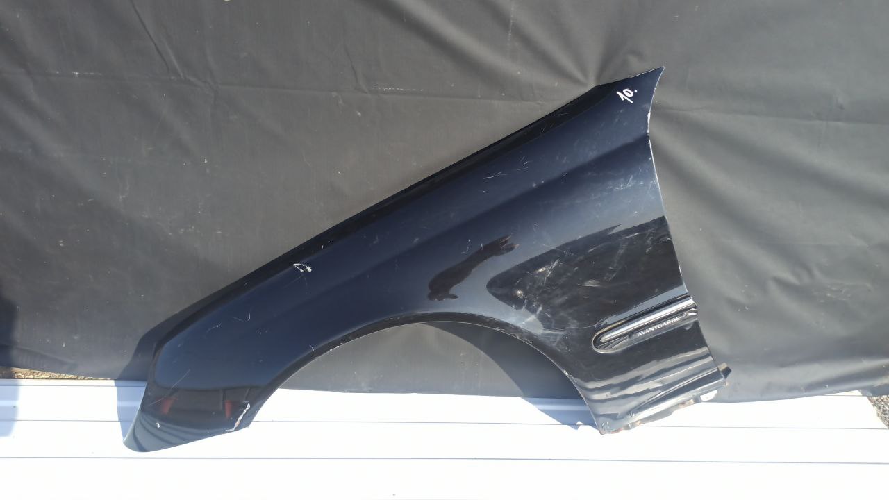 Крыло переднее левое Mercedes C/W203 2000-2008