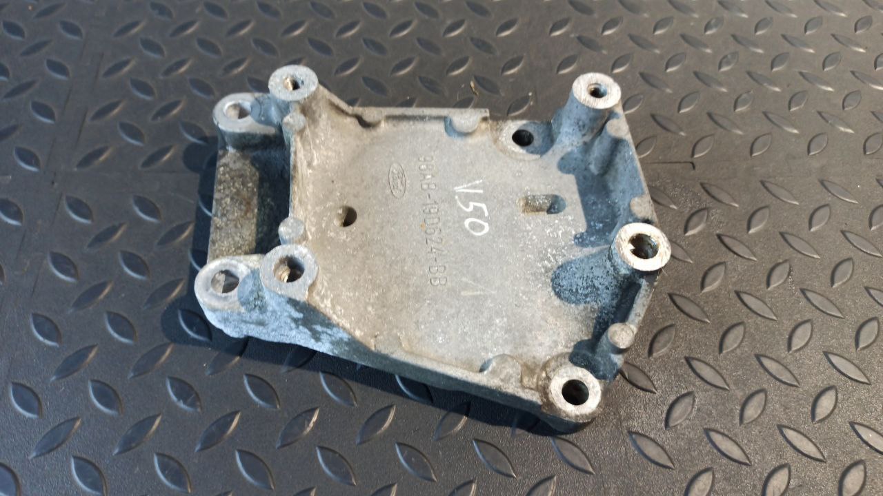 Кронштейн компрессора кондиционера Ford Focus 1998-2007